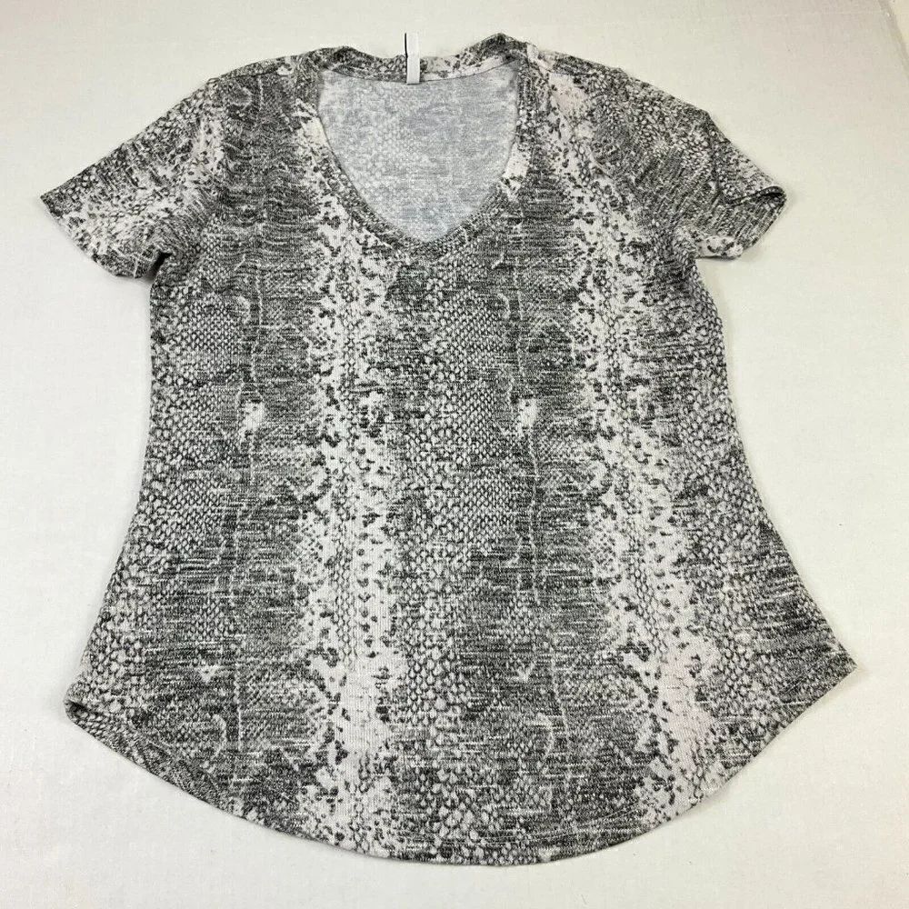 Z Supply Womens Knit Top Snakeskin Print V-Neck Short Sleeve Stretch Shirt Small